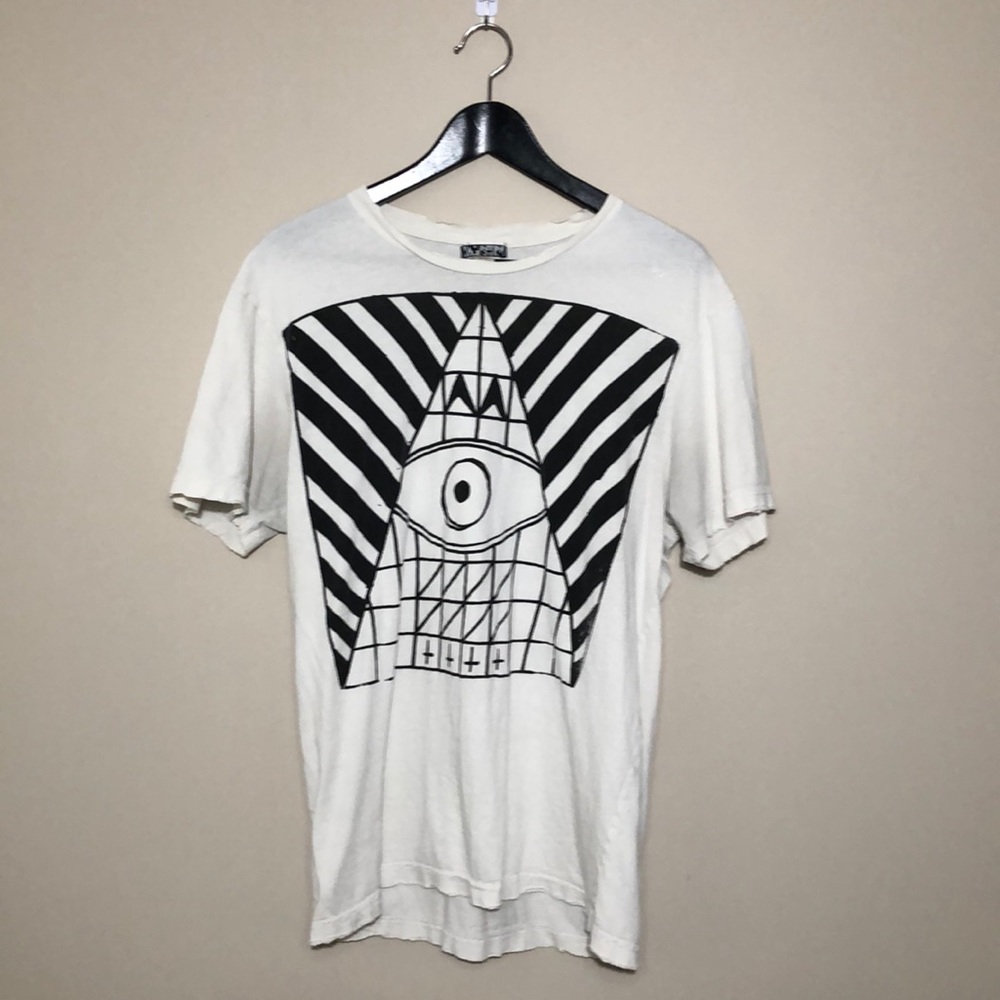 Vintage style Amanda Valentine graphic tee